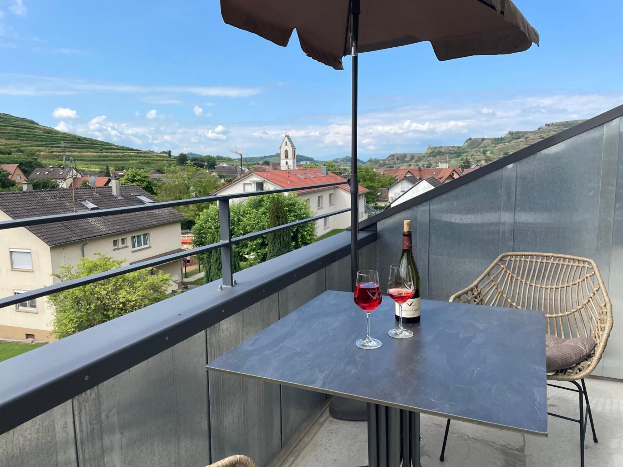 Weingut & Strausswirtschaft Vogel Apartment Vogtsburg Exterior photo